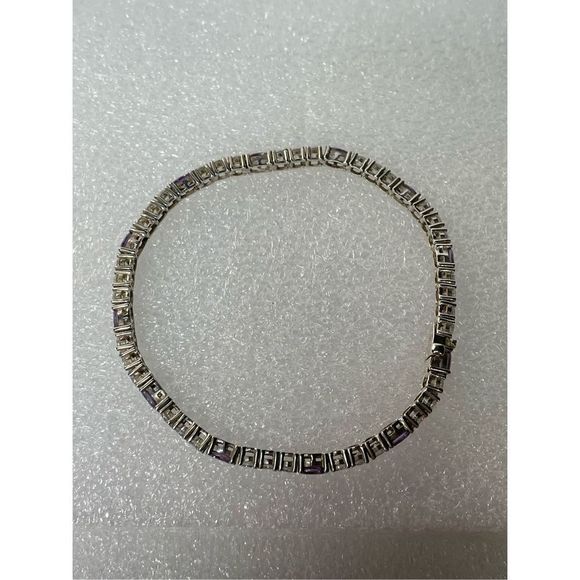 925 Sterling Silver Amethyst Tennis Bracelet 7.5” Long - Picture 4 of 8